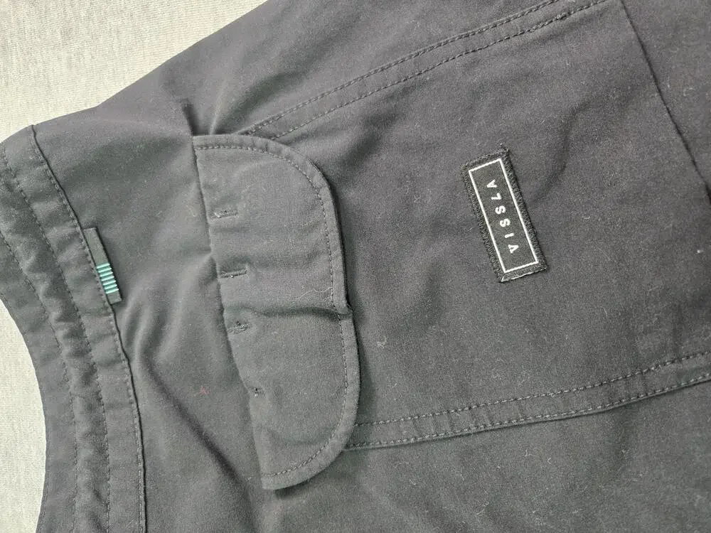 Vissla Shorts Mens 30 Black Board Swim Trunks Quick Dry Stretch Surf Pockets